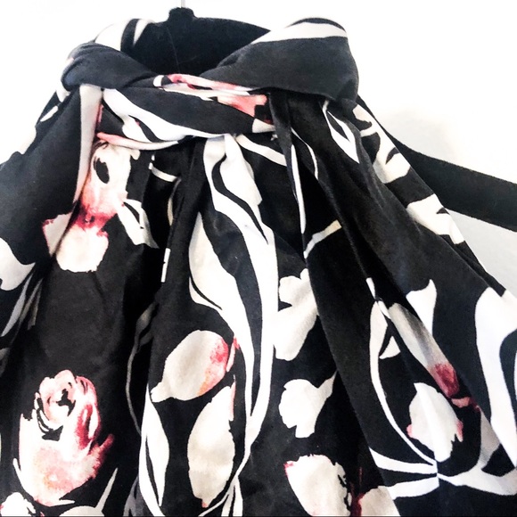 EUC White House Black Market Floral Halter Blouse - Picture 2 of 3